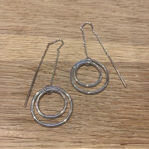 Circle drop earrings